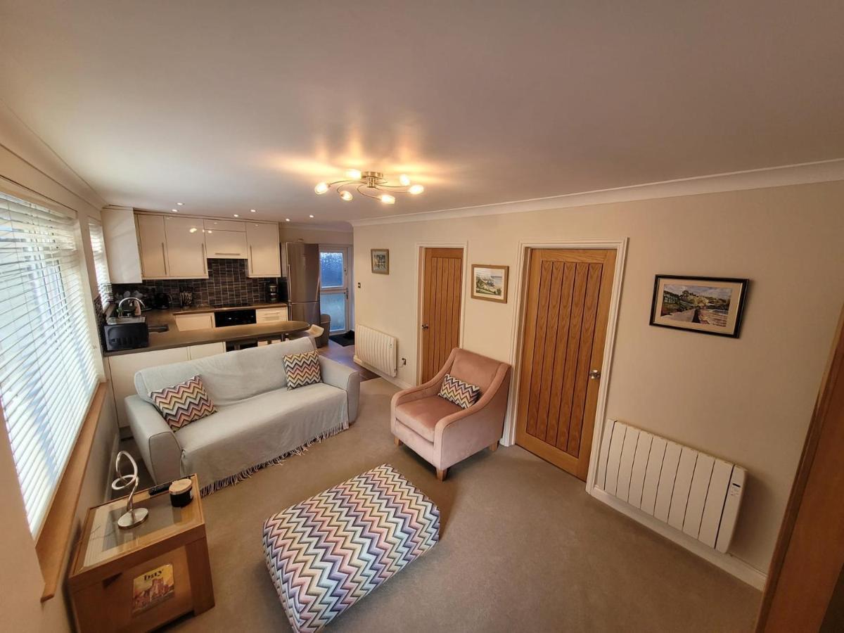The Mumbles - Bungalow - 2 Bedrooms - Pet Friendly Swansea Exteriér fotografie